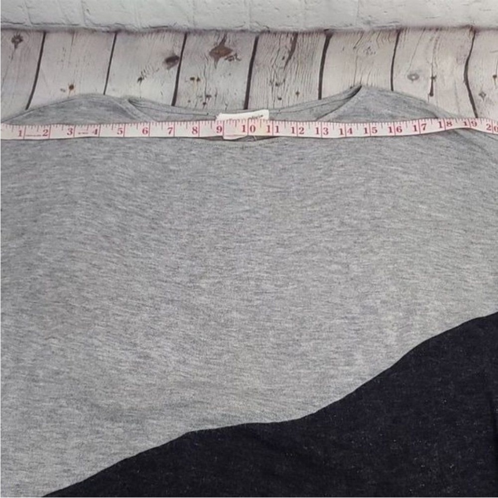Alice and Olivia super soft long sleeved tee - Picture 7 of 9